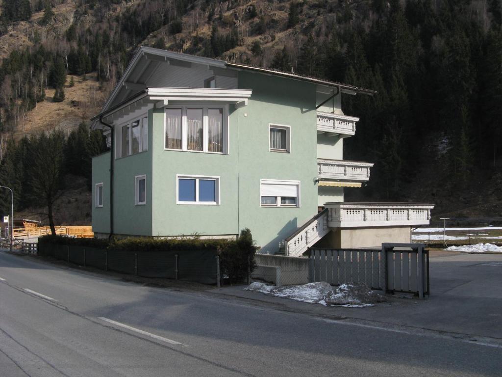 Ferienwohnung Wohlfarter Йерценс Экстерьер фото